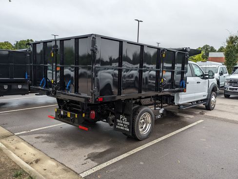 New 2025 Ford F550 4x4 Crew Cab Super Duty w/ XL Chrome Package image 4