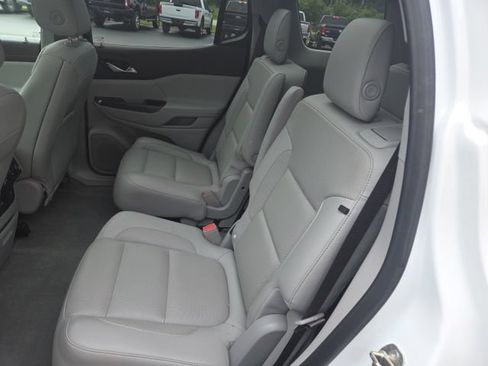 Used 2019 GMC Acadia SLT AWD/4WD image 26