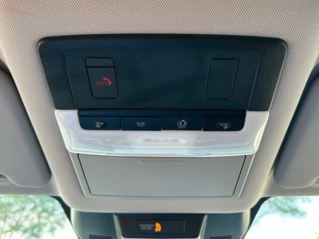 Certified 2025 Nissan Rogue SV AWD/4WD image 32