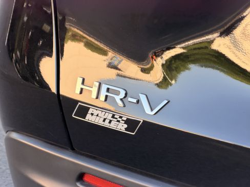 Used 2024 Honda HR-V Sport image 28