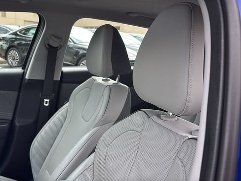 Used 2023 Hyundai Elantra Limited FWD image 24