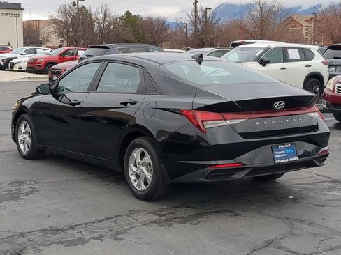 Certified 2023 Hyundai Elantra SE image 8