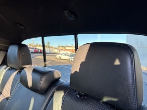 Used 2022 Toyota Tacoma Limited image 34