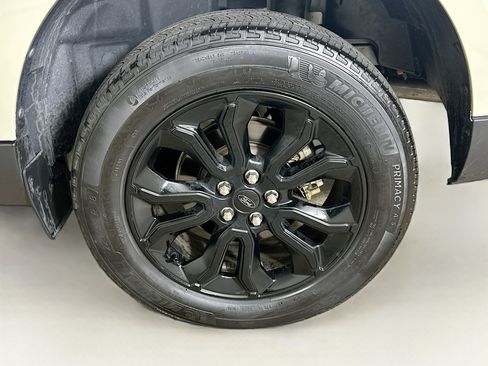 Used 2024 Ford Maverick Lariat w/ Black Appearance Package FWD image 11