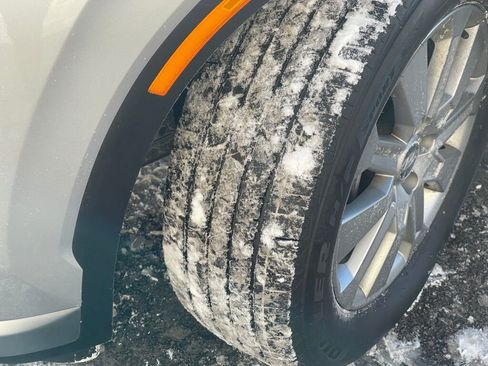 Used 2023 Hyundai Palisade SEL image 32