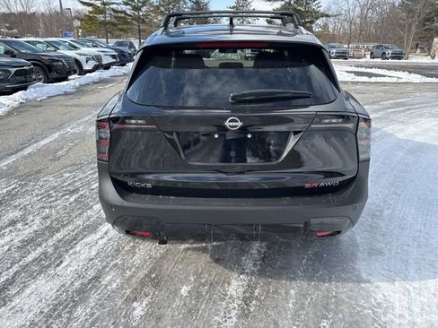 New 2026 Nissan Kicks SR w/ Cold Weather Package AWD/4WD image 22