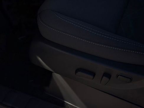 New 2026 Nissan Frontier SV w/ SV Convenience Package RWD image 12