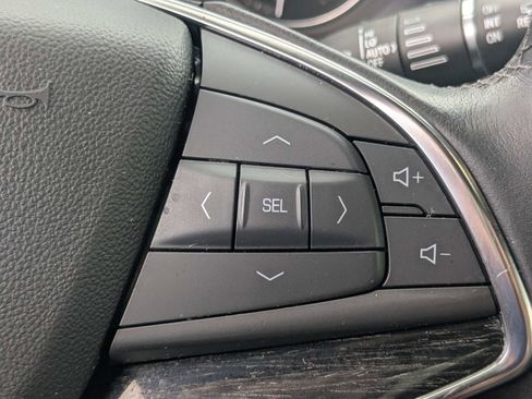Used 2022 Cadillac XT5 Premium Luxury FWD image 35