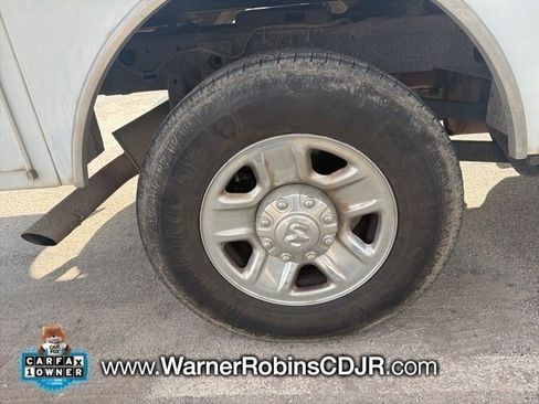 Used 2021 RAM 2500 Tradesman w/ Chrome Appearance Group image 16