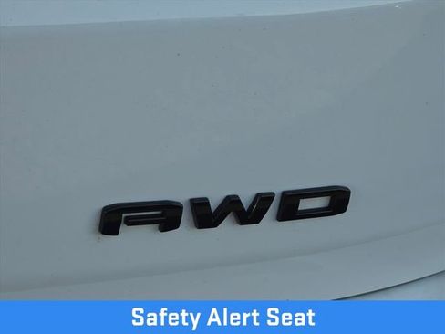 Certified 2023 GMC Terrain SLE w/ Driver Convenience Package image 22