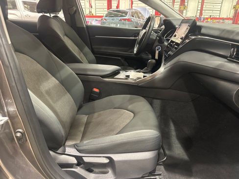 Certified 2022 Toyota Camry LE AWD/4WD image 49