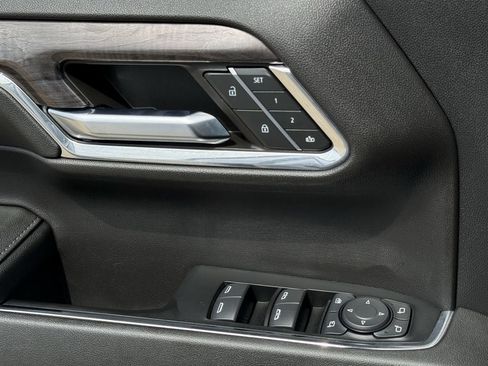 Certified 2024 Chevrolet Silverado 1500 LTZ w/ LTZ Convenience Package II image 18