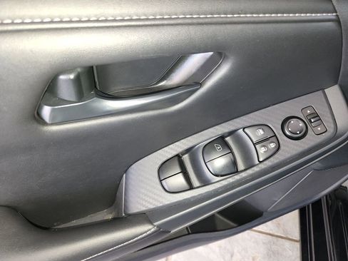 Used 2025 Nissan Sentra S image 28