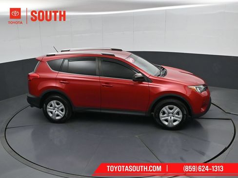 Used 2015 Toyota RAV4 LE AWD/4WD image 43
