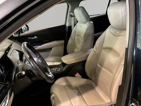 Used 2019 Cadillac XT4 Premium Luxury FWD image 21