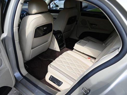 Used 2016 Bentley Flying Spur V8 AWD/4WD image 24