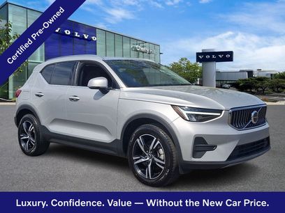 Used 2025 Volvo XC40 B5 Core