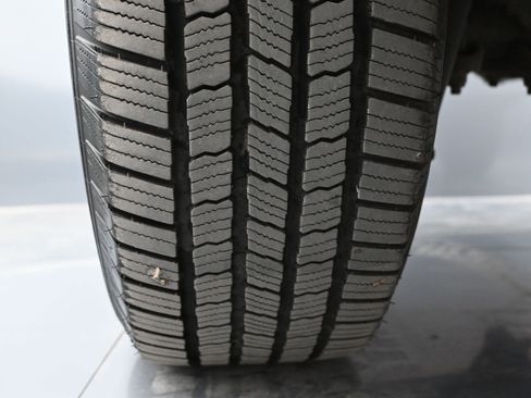 Used 2015 Ford F150 XLT w/ Equipment Group 302A Luxury image 18