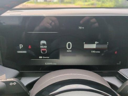 Used 2025 Nissan Kicks SR w/ SR Premium Package FWD image 30