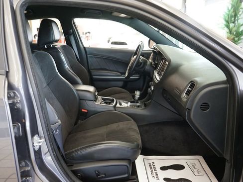 Used 2017 Dodge Charger R/T Scat Pack RWD image 45