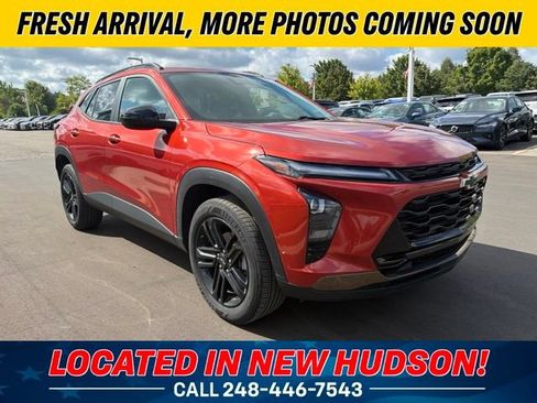 Used 2024 Chevrolet Trax ACTIV w/ Driver Confidence Package FWD image 4