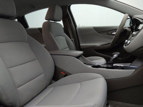 Used 2022 Chevrolet Malibu LT FWD image 21