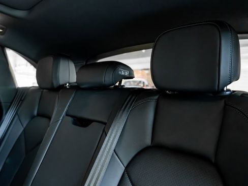 Certified 2026 Porsche Macan AWD/4WD image 26
