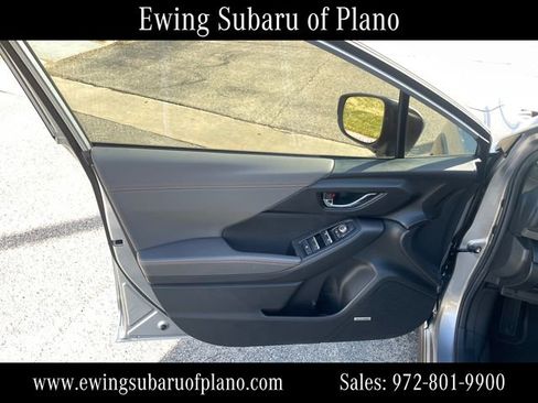 Certified 2025 Subaru Crosstrek 2.5i Limited w/ Crosstrek Mirror Package image 11