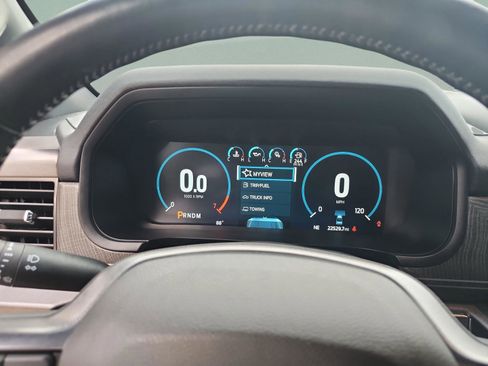 Used 2022 Ford F150 Platinum w/ Equipment Group 701A High image 10