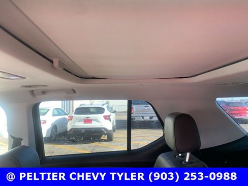 Used 2021 Chevrolet Traverse Premier w/ Redline Edition image 12