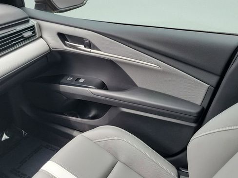 Certified 2025 Toyota Camry SE FWD image 13