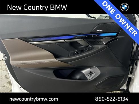 Used 2025 BMW i5 xDrive40 w/ Premium Package image 13