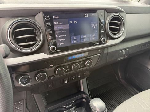 Used 2021 Toyota Tacoma TRD Off-Road AWD/4WD image 15