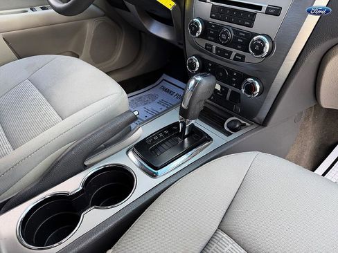 Used 2010 Ford Fusion SE FWD image 20