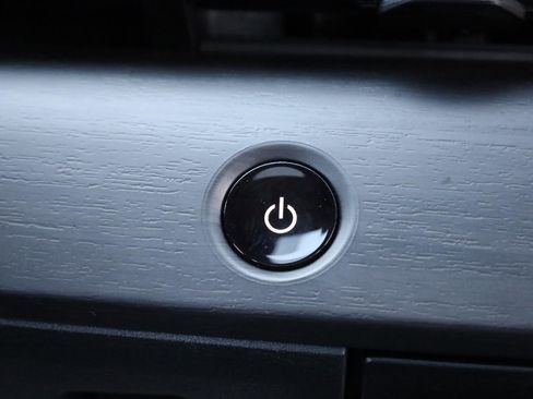 Used 2023 Nissan Ariya AWD image 38