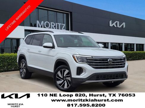 Used 2025 Volkswagen Atlas SE FWD image 1