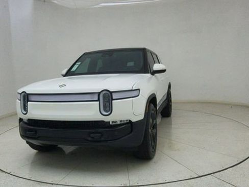 Used 2024 Rivian R1S Adventure image 66