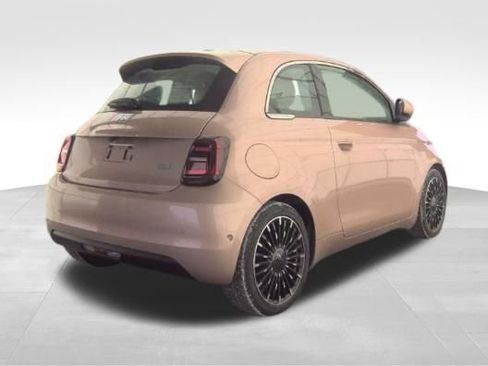 Used 2024 FIAT 500 e image 3
