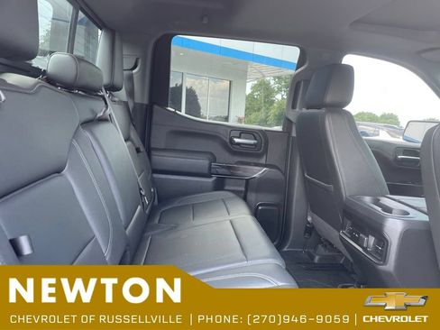 Used 2019 Chevrolet Silverado 1500 LT Trail Boss AWD/4WD image 9