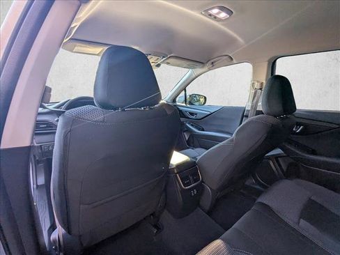 Used 2025 Subaru Outback Premium image 11