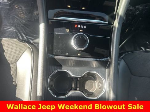 Used 2024 Jeep Grand Cherokee Altitude AWD/4WD image 20