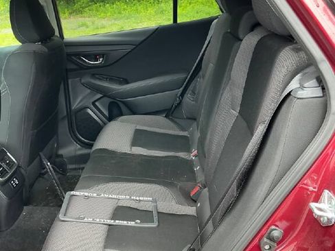 Used 2024 Subaru Outback Premium AWD/4WD image 11