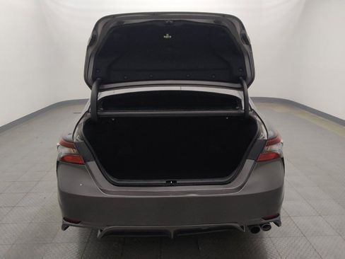 Used 2022 Toyota Camry SE image 29