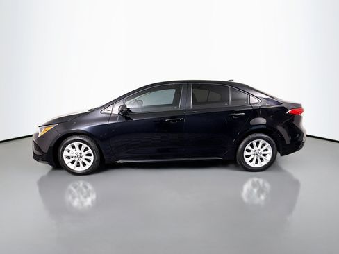 Used 2022 Toyota Corolla LE w/ LE Convenience Package FWD image 6