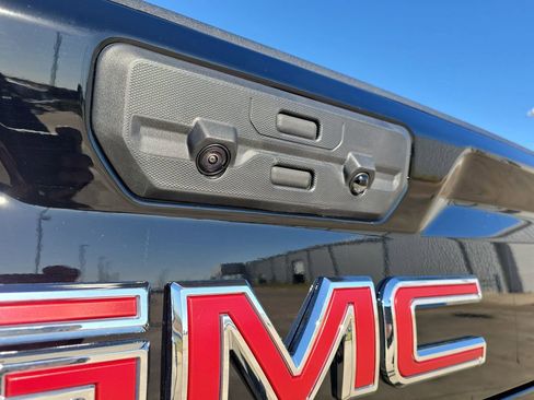 New 2026 GMC Sierra 2500 Denali w/ Denali Reserve Package AWD/4WD image 13