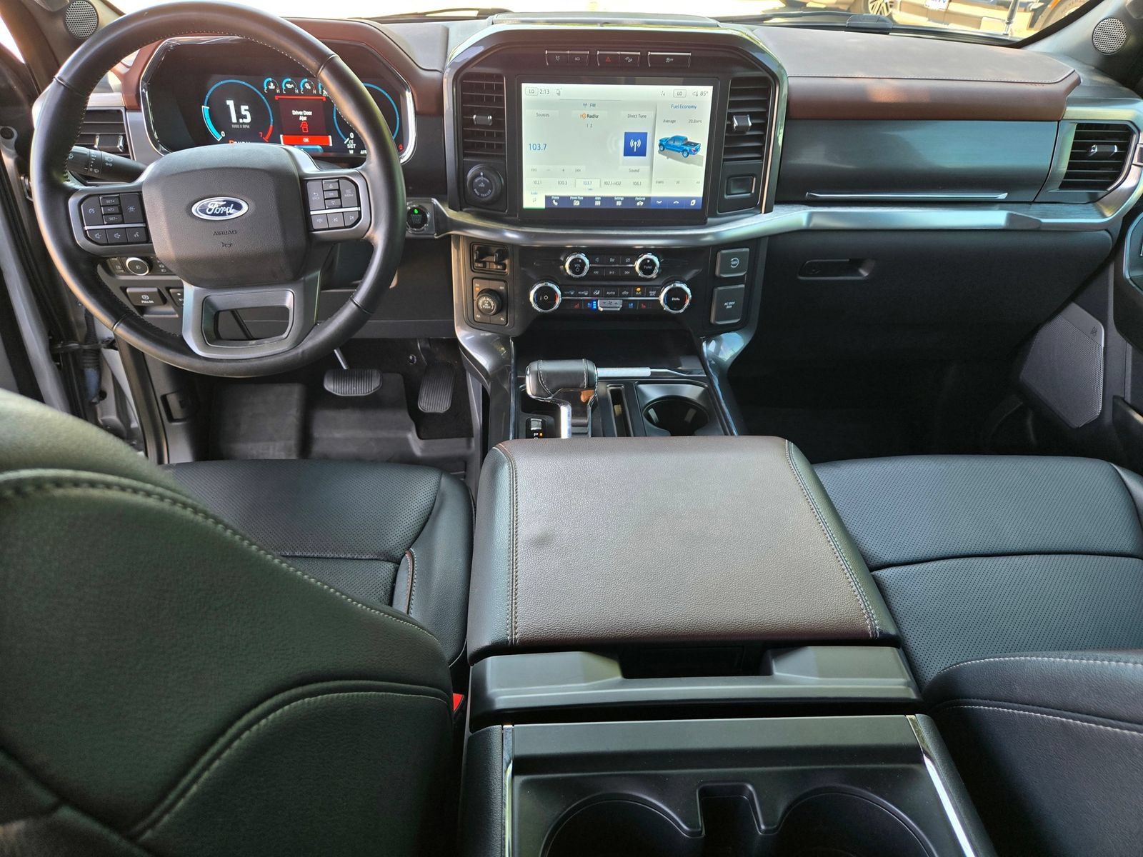 Used 2022 Ford F150 Lariat w/ Max Trailer Tow Package AWD/4WD image 8