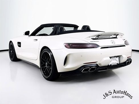 Used 2020 Mercedes-Benz AMG GT C w/ AMG Interior Night Package image 5