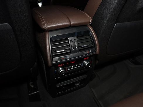 Used 2018 BMW X5 sDrive35i RWD image 16
