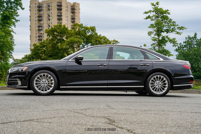 Used 2019 Audi A8 L 3.0T w/ Executive Package AWD/4WD image 3
