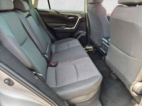 Used 2025 Toyota RAV4 XLE AWD/4WD image 19